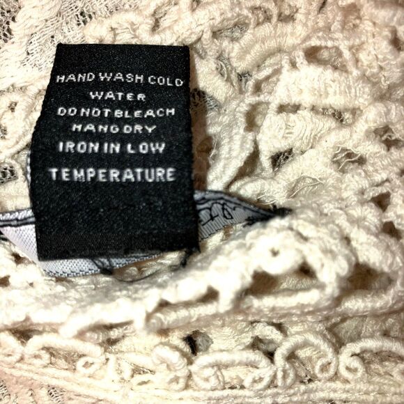 WILLI SMITH sz M Neutral Beige Lace Crochet Angel Flowy Sleeve Top Breathable - Picture 6 of 6